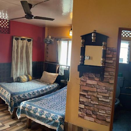 Calcutta Backpackers Homestay -Only For Backpackers & Travellers Eksteriør bilde