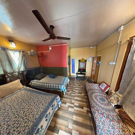 Calcutta Backpackers Homestay -Only For Backpackers & Travellers Eksteriør bilde