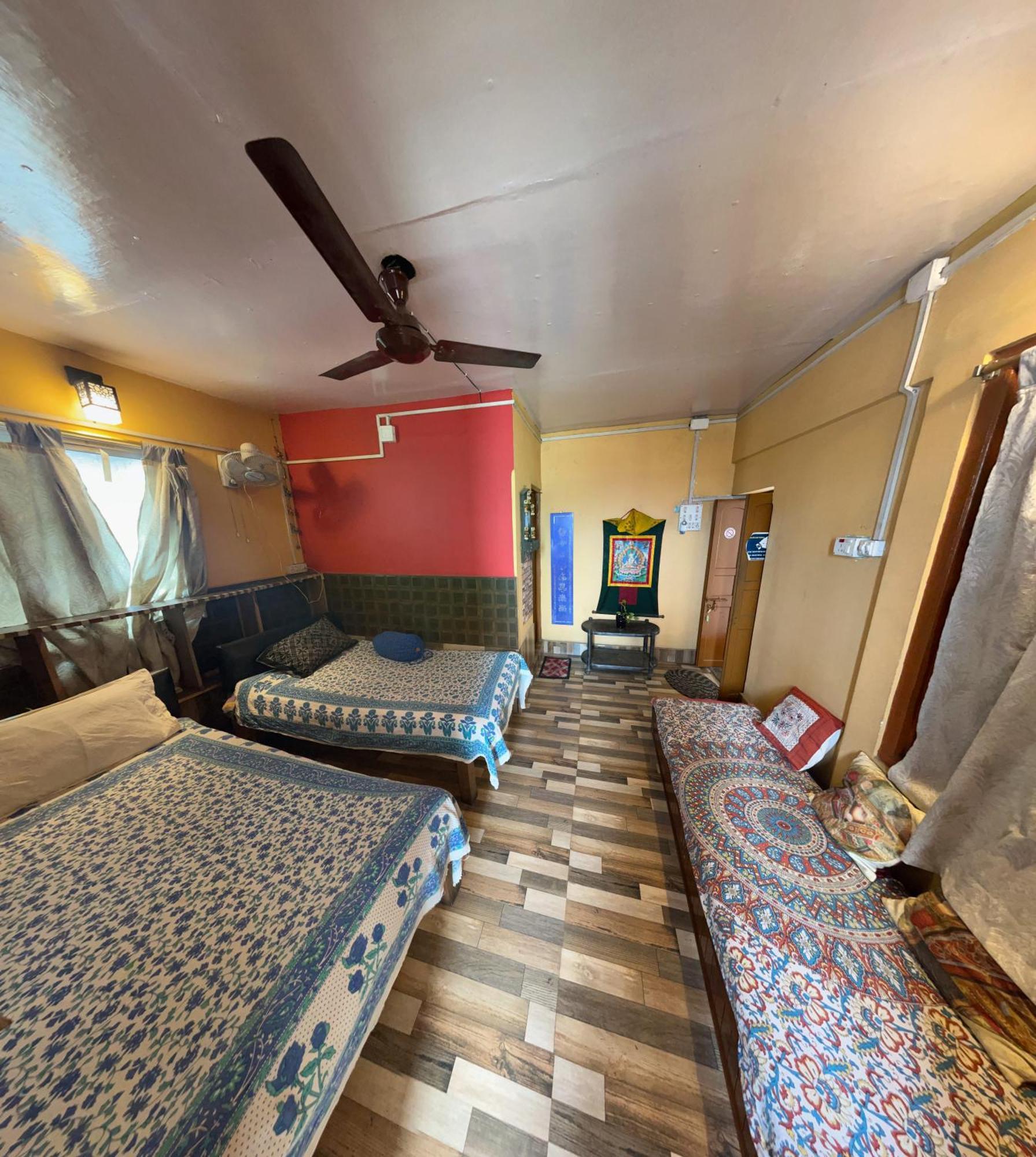 Calcutta Backpackers Homestay -Only For Backpackers & Travellers Eksteriør bilde